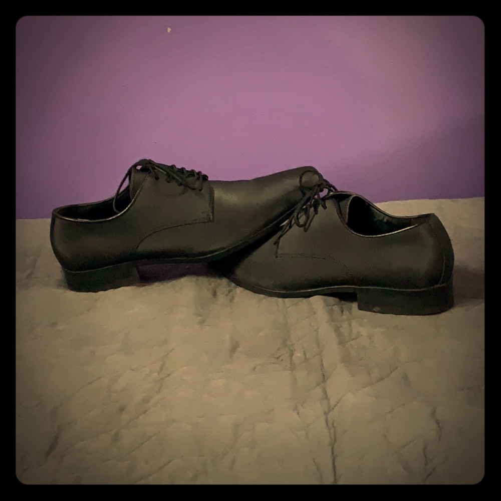 Men’s dress shoes